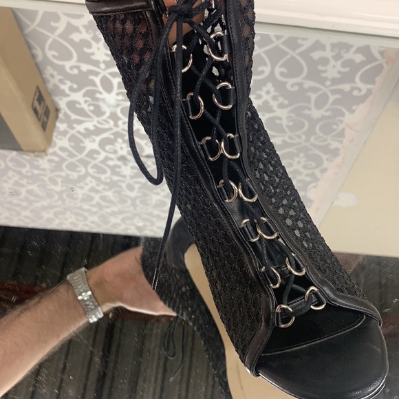 Women’s Fishnet Lace Up Stiletto Ankle Boots in Black Faux Leather and Zipper - Picture 9 of 10